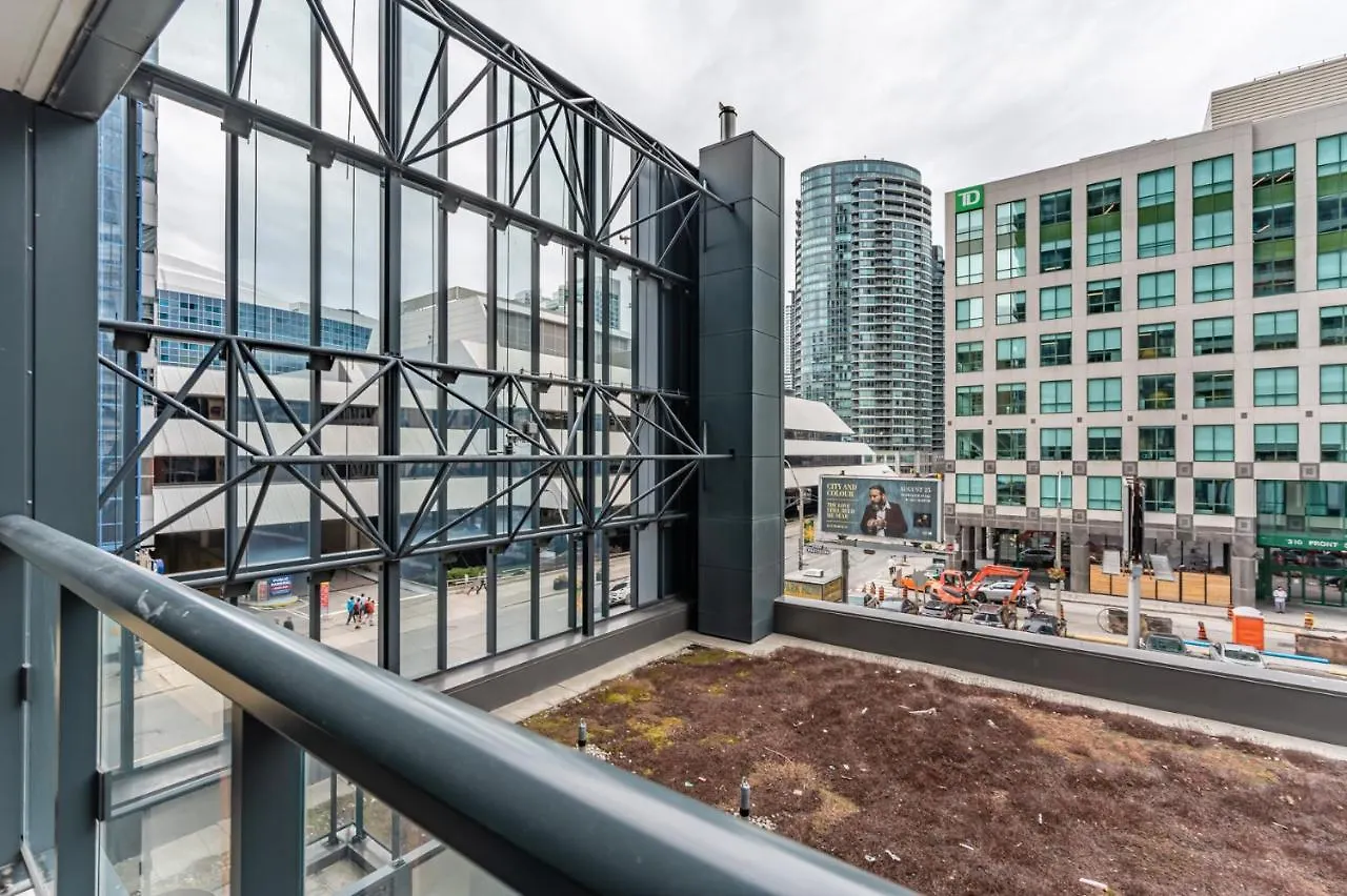 300 West Apartments Toronto