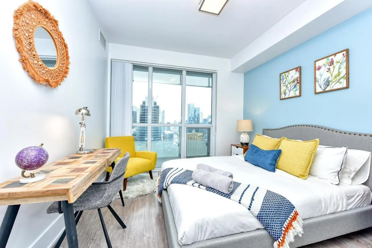 300 West Apartments Toronto 0*,
