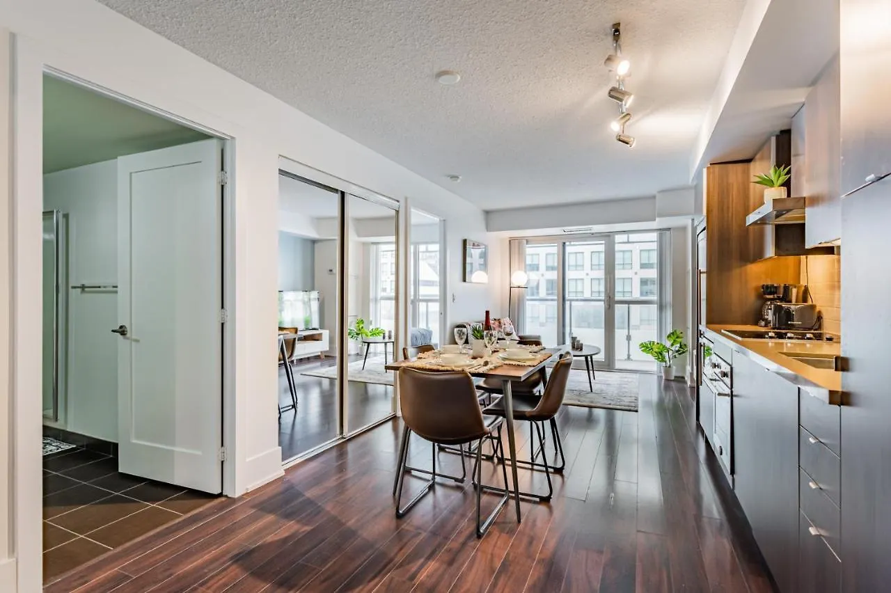 300 West Apartments Toronto